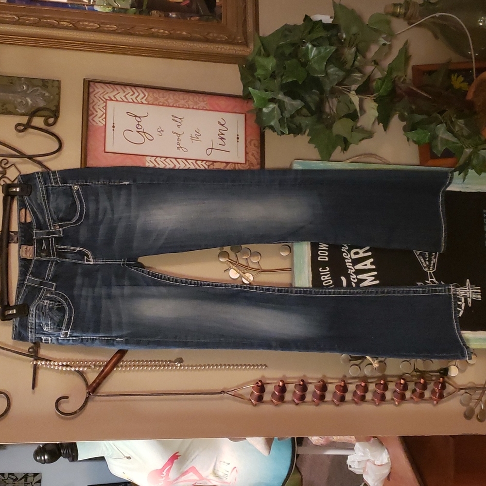 Studio 5 Boot Cut Jeans Size 3 *back pocket missing button